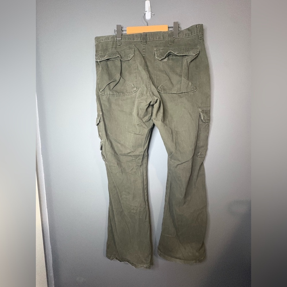 Wrangler Cargo Pants Men’s 36x30 Olive Green Utility Workwear Military Style - Picture 6 of 9